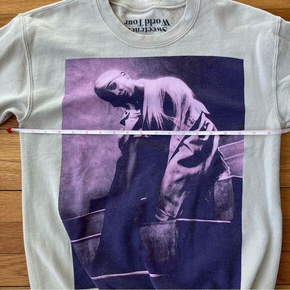 Ariana Grande 2019 Sweetener World Tour Concert Crewneck Sweatshirt Small - Picture 5 of 7